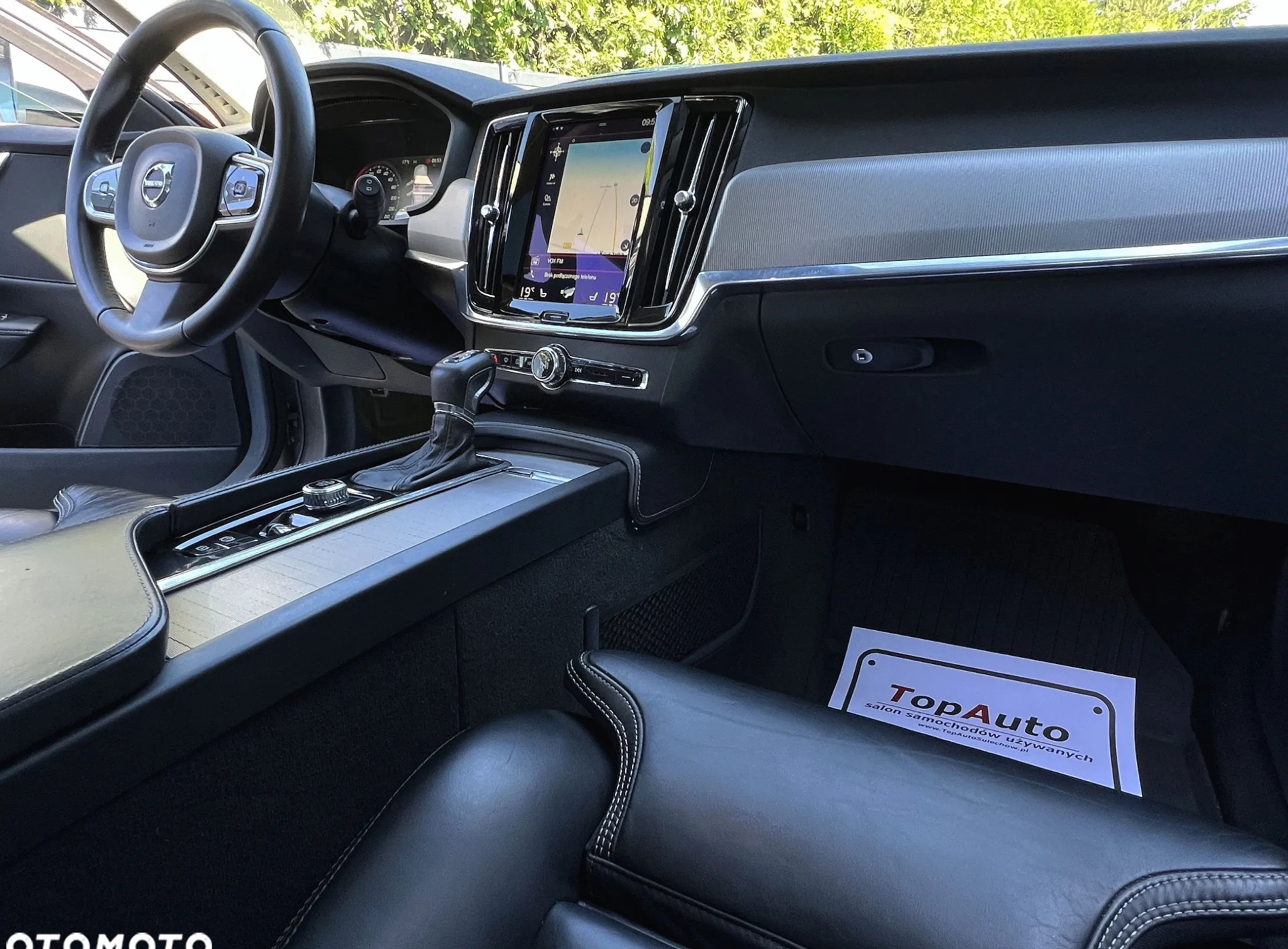 Volvo V90 cena 127900 przebieg: 94000, rok produkcji 2017 z Ośno Lubuskie małe 704